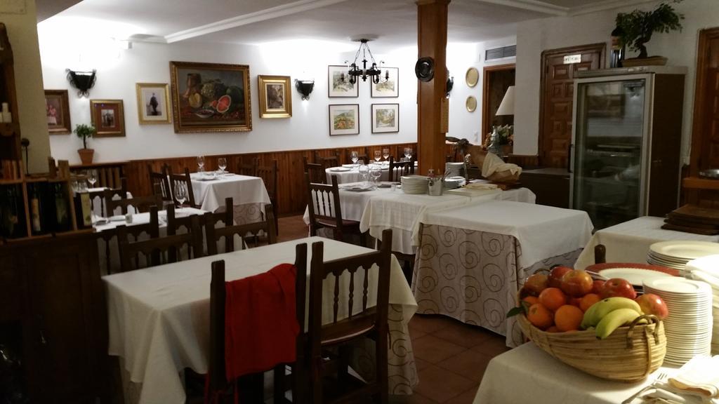 Hostal El Panadero Sepulveda Bagian luar foto