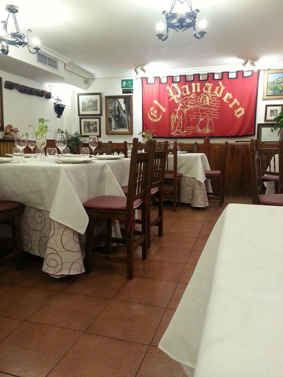 Hostal El Panadero Sepulveda Bagian luar foto