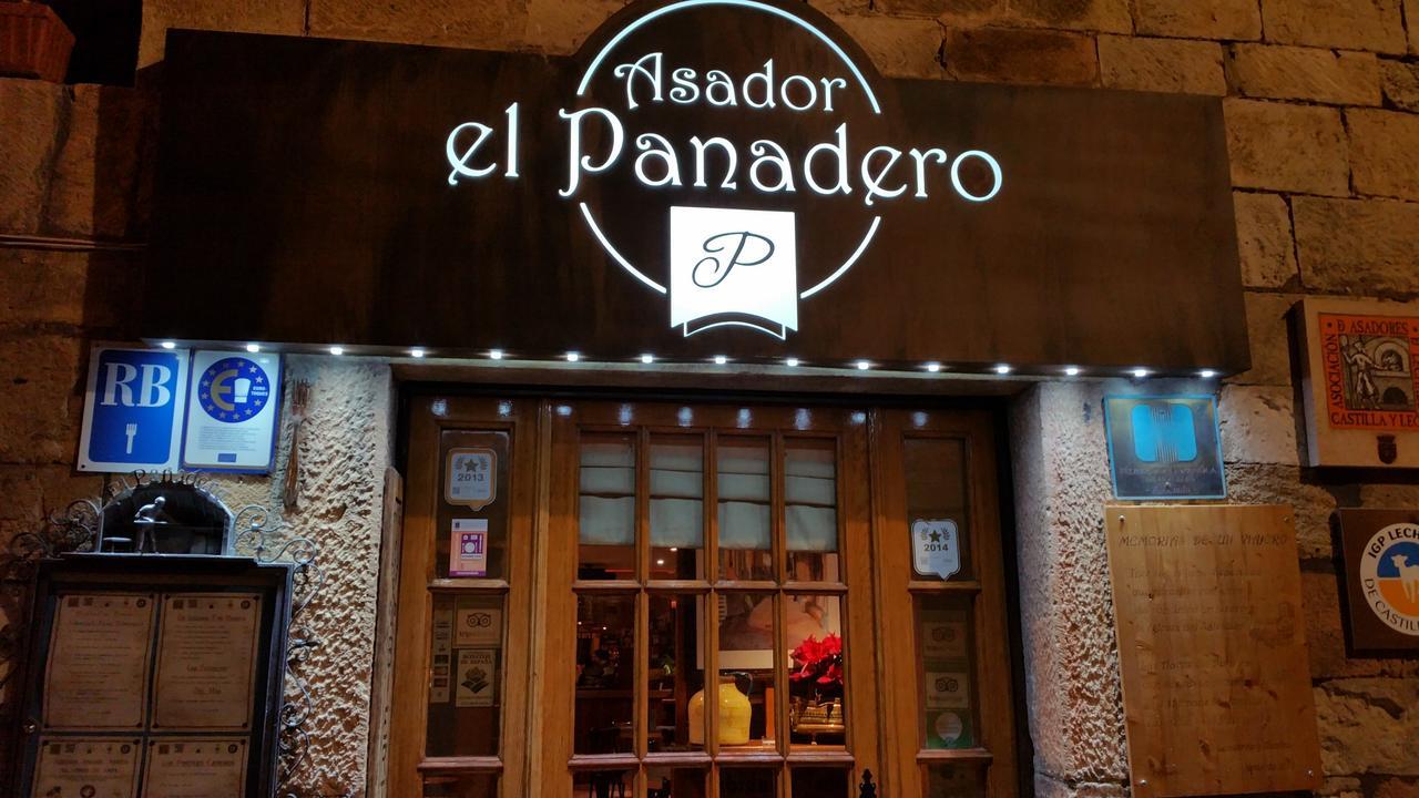 Hostal El Panadero Sepulveda Bagian luar foto